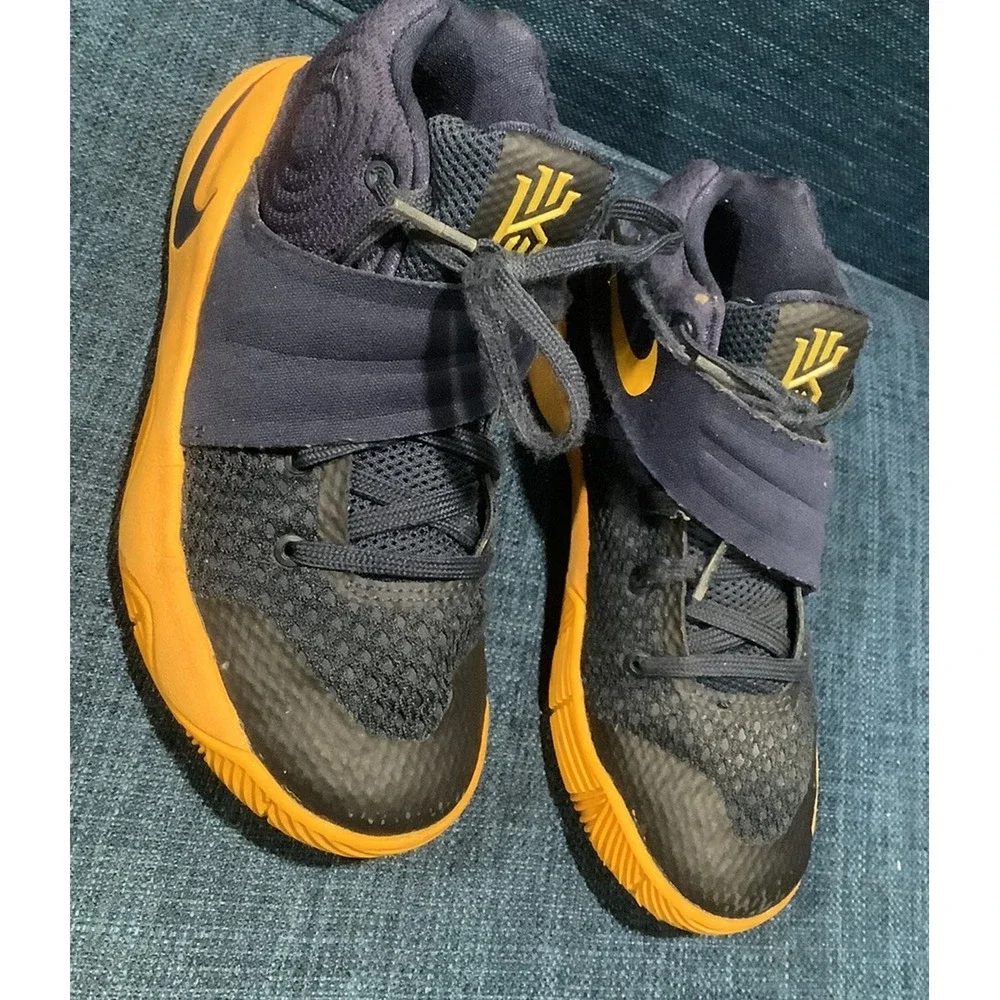 NIKE KYRIE 2 